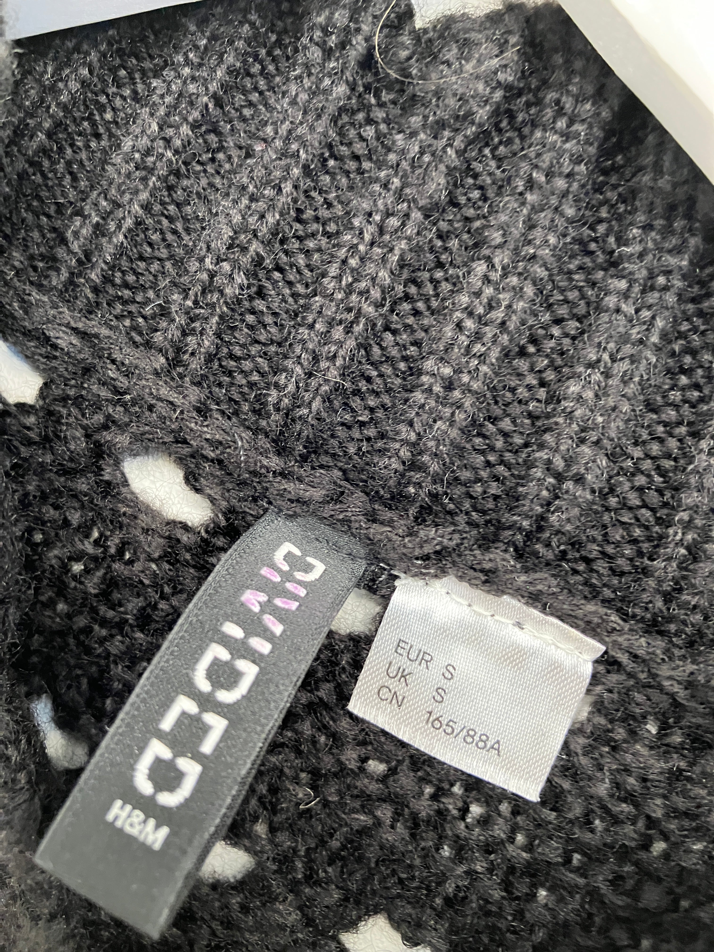 Divided (H&M) Striktrøje